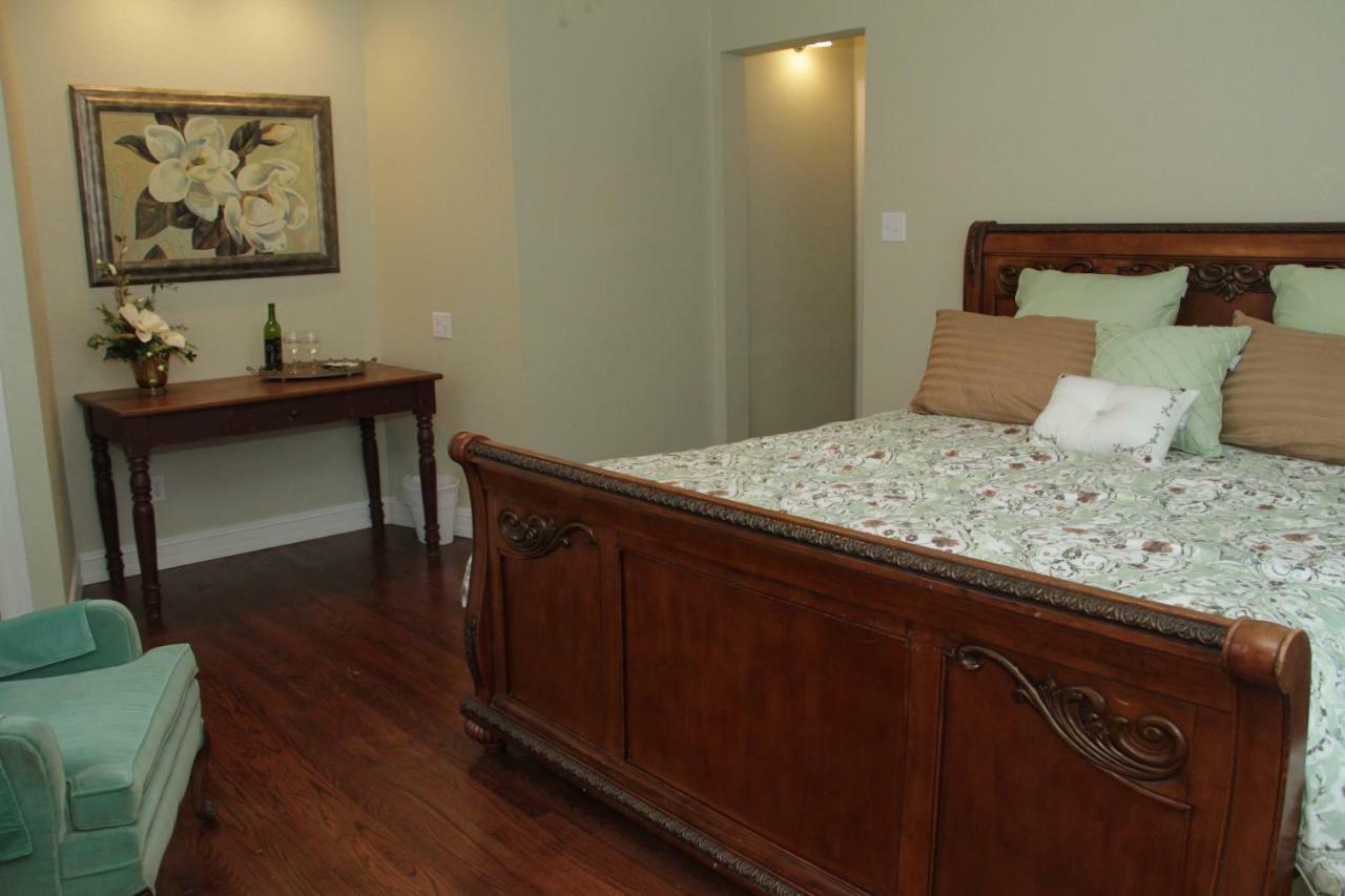 The Oaks Bed And Breakfast 설파스프링스 외부 사진